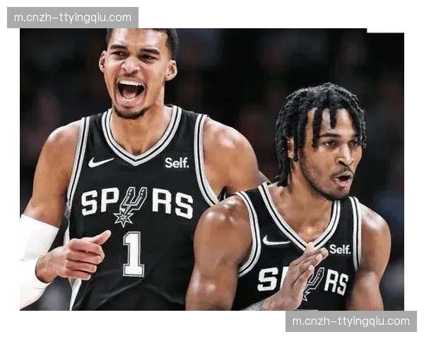 马刺快攻得分严重不足 全场快攻得分以6比18落后