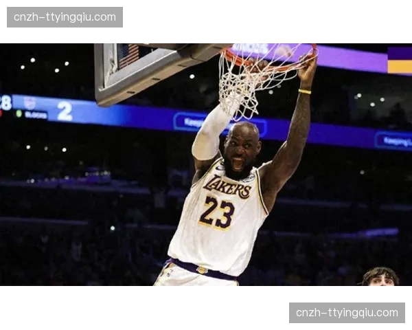 湖人进攻效率第六但防守第十九 詹姆斯年龄增长影响全队防守积极性